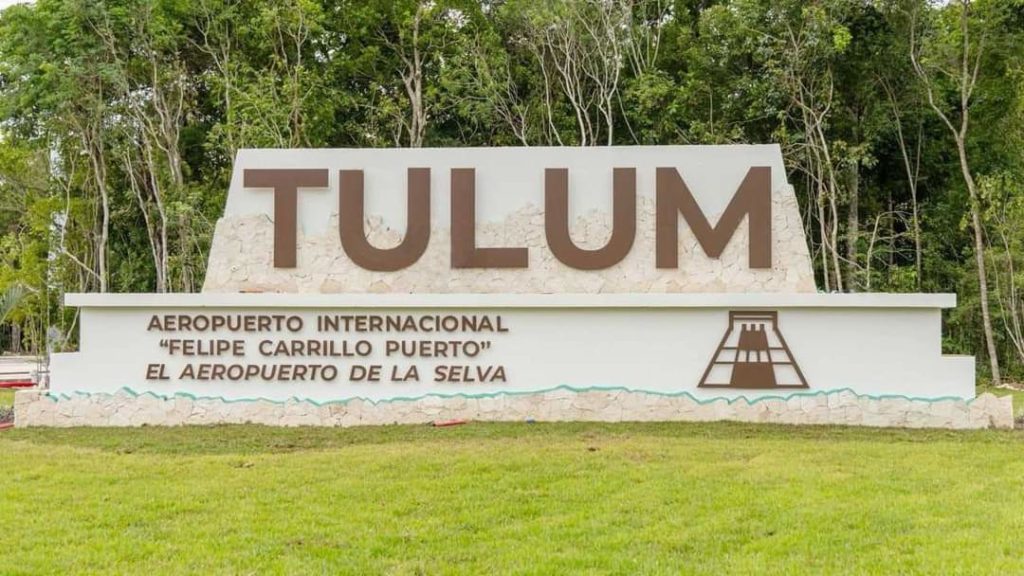 Tulum Main Entrance Airport Felipe Carrillo Puerto Tulum Foto